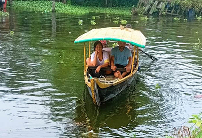 Alleppey Village Canoeing